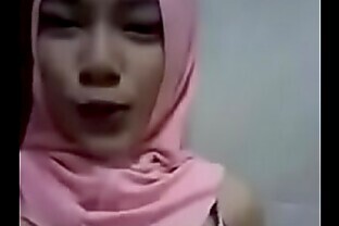 Malay Hijab Girl Horny Breast 1